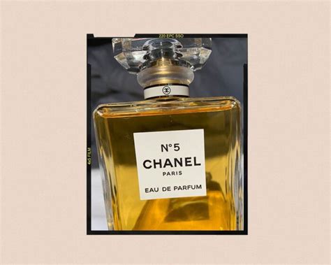 empty bottle of chanel no 5|Chanel no 5 smell like.